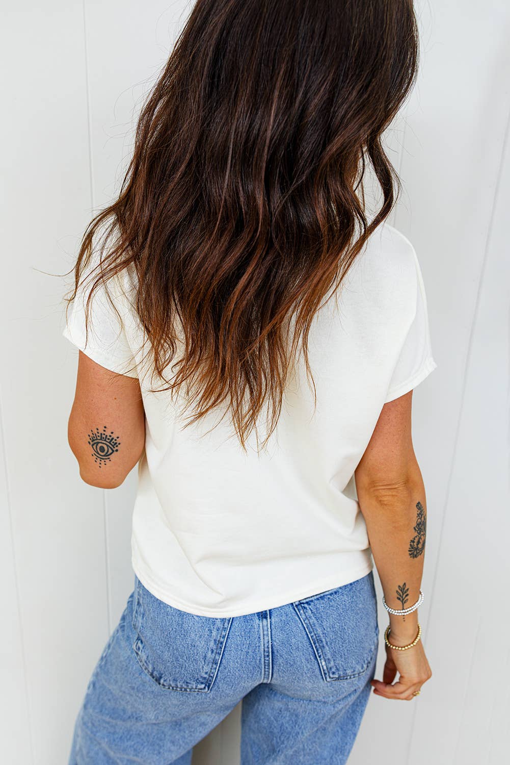 Leopard Bow Embroidered Cotton T Shirt : White / S - 3X