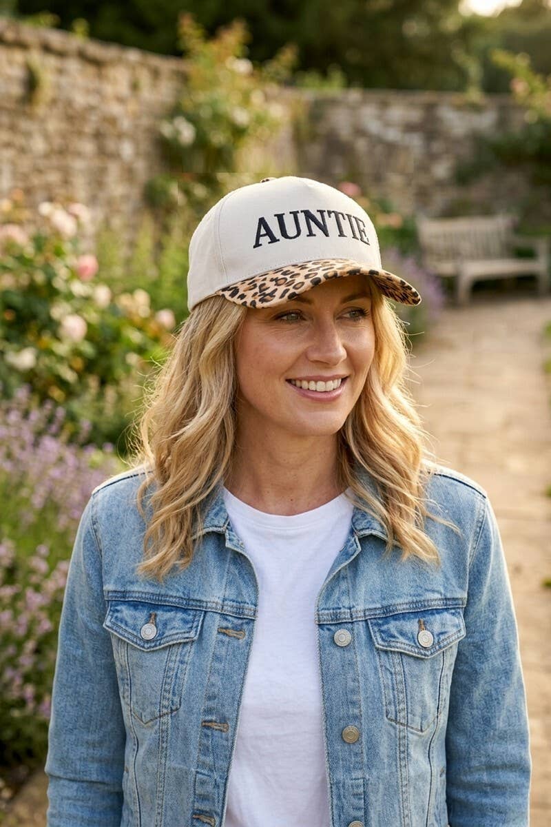 Zenana Happy Wife, Happy Life Two Tone Snapback Hat: FLORAL / OS