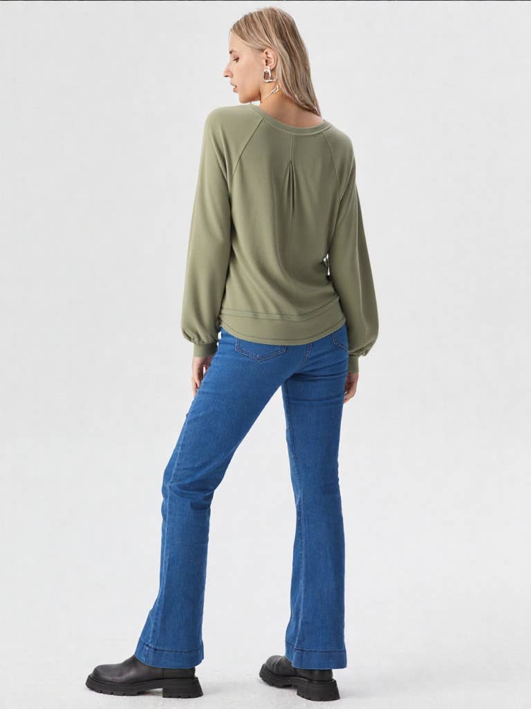 Casual Oversized Cutout Knit Top: CREAM