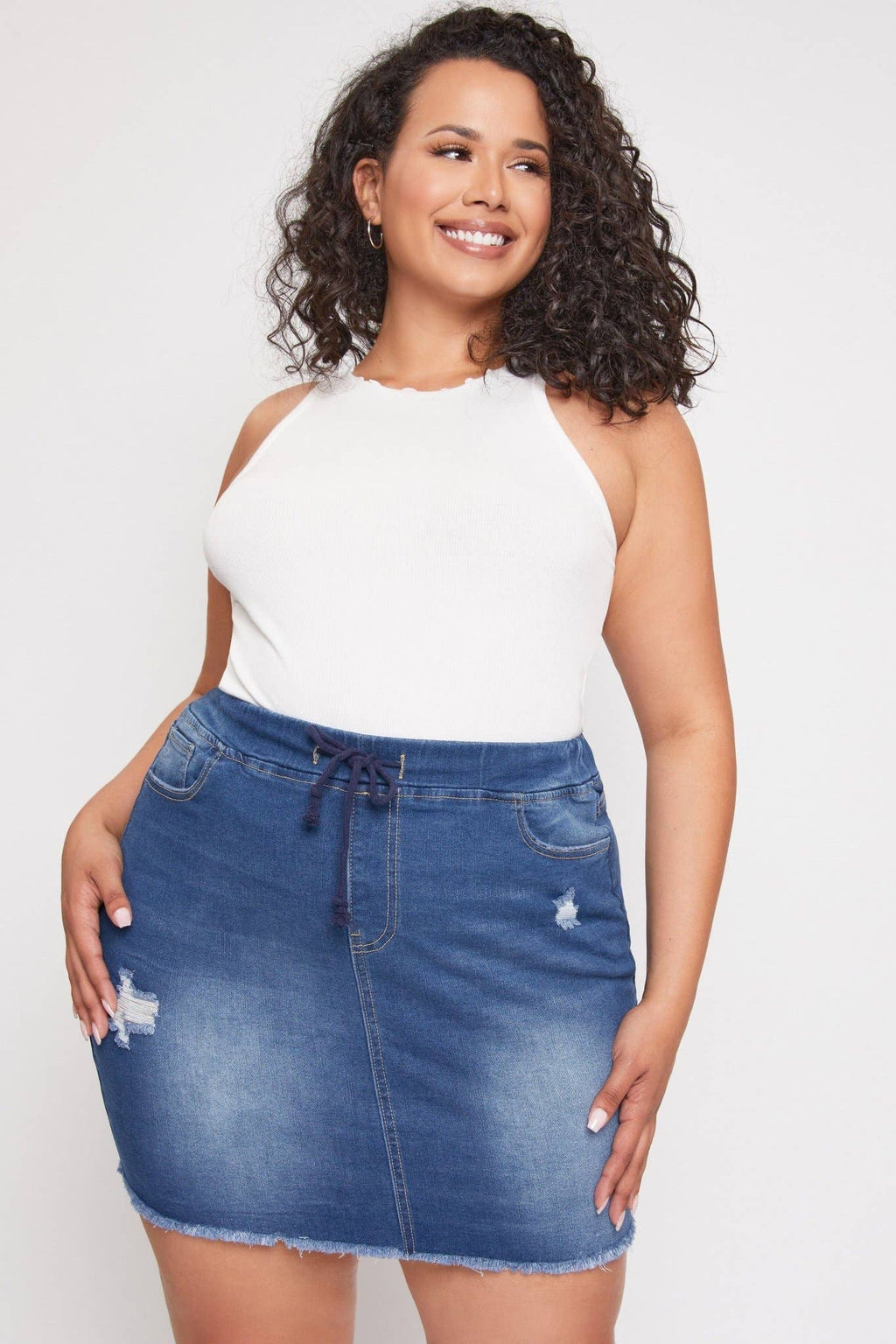 Plus Pull On Fray Hem Skirt / 1X-3X