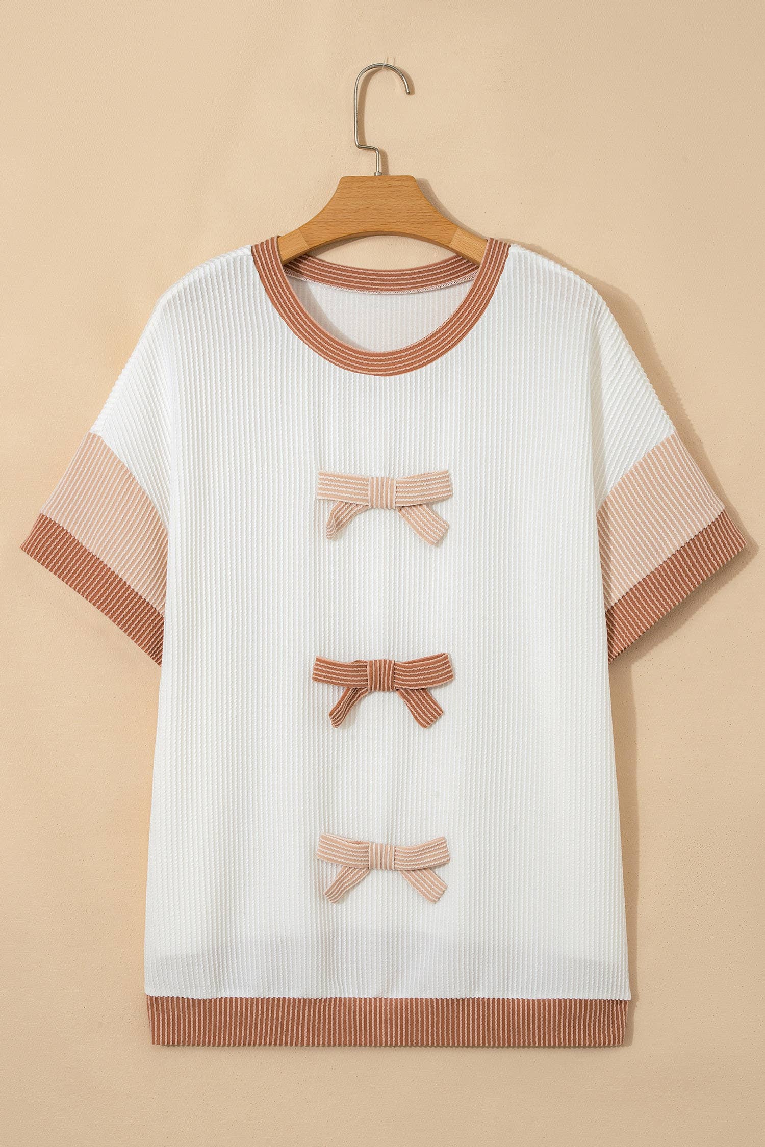 Bowknot Applique Ribbed Top: Beige / Plus /1X-4X/