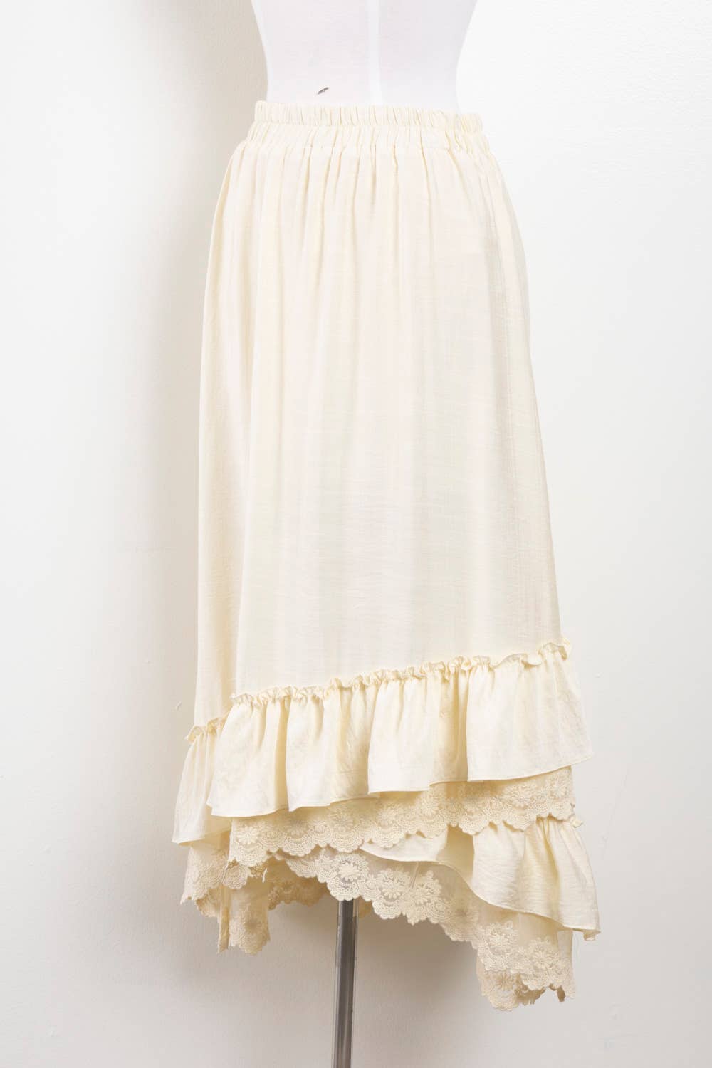 Ruffle Hem Lace Trim Midi Skirt: NATURAL / S-M-L/