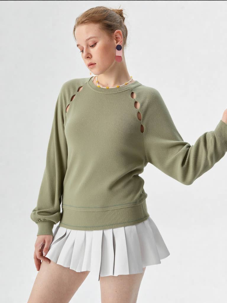 Casual Oversized Cutout Knit Top: CREAM