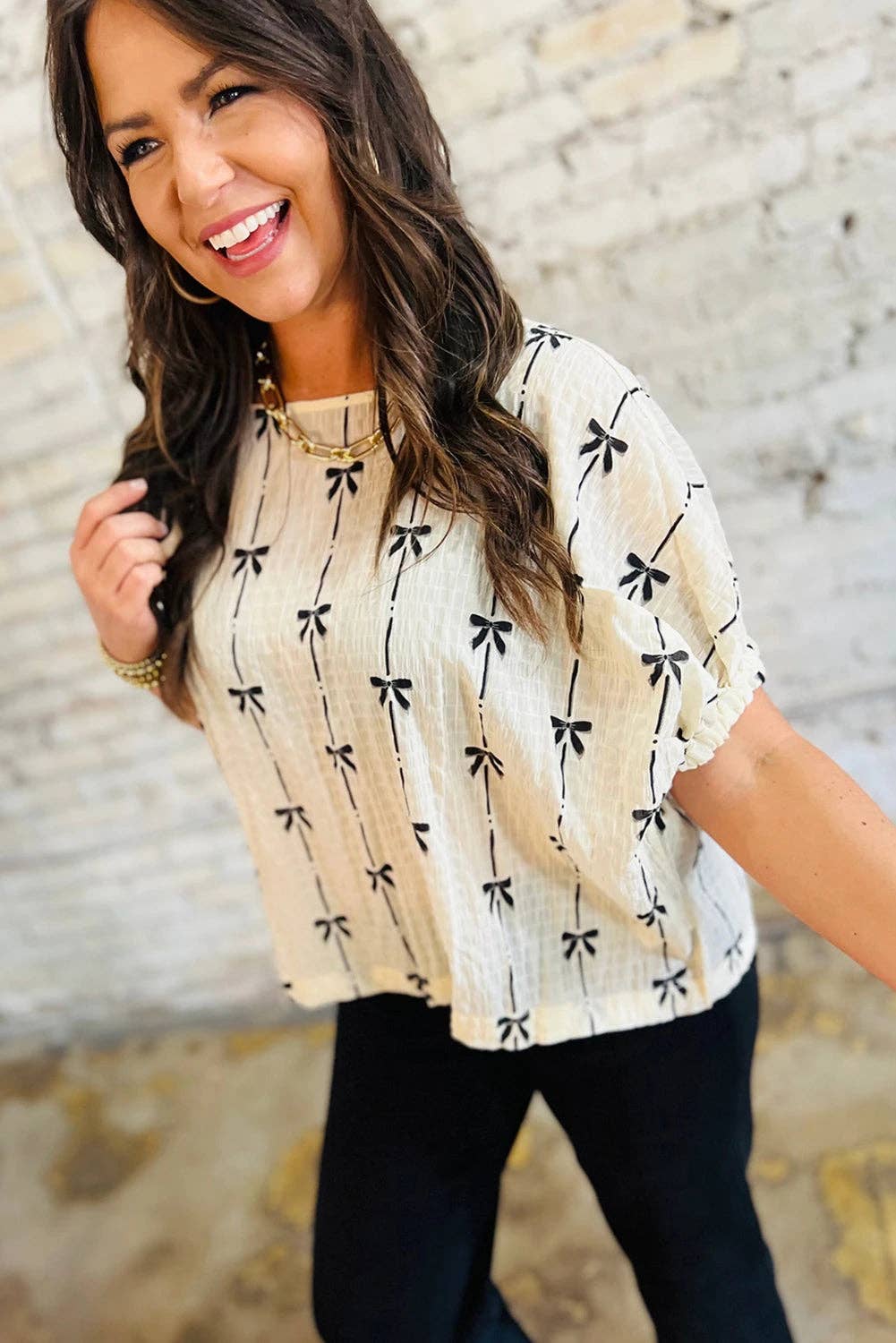 Beige Bow Print Puff Short Sleeve Top: Beige - Small - XL