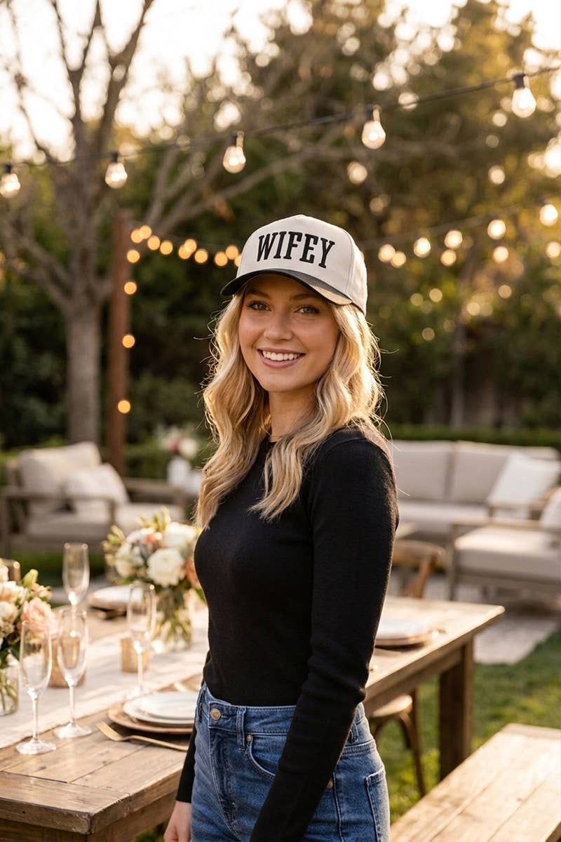 Zenana Happy Wife, Happy Life Two Tone Snapback Hat: FLORAL / OS