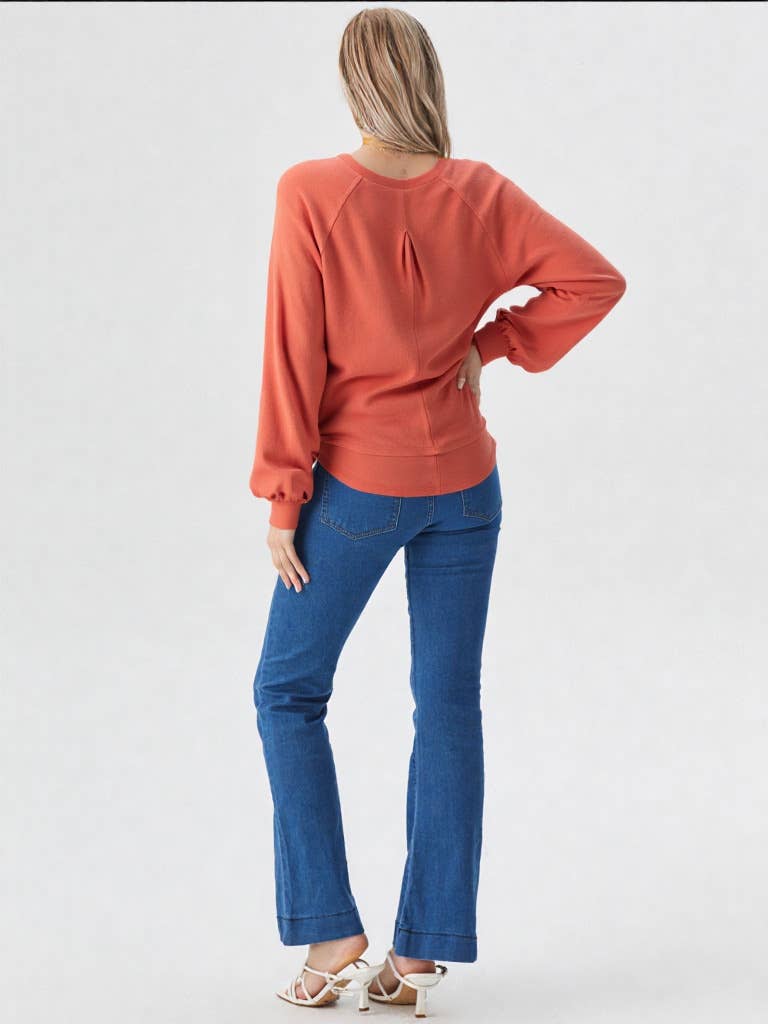 Casual Oversized Cutout Knit Top: CREAM