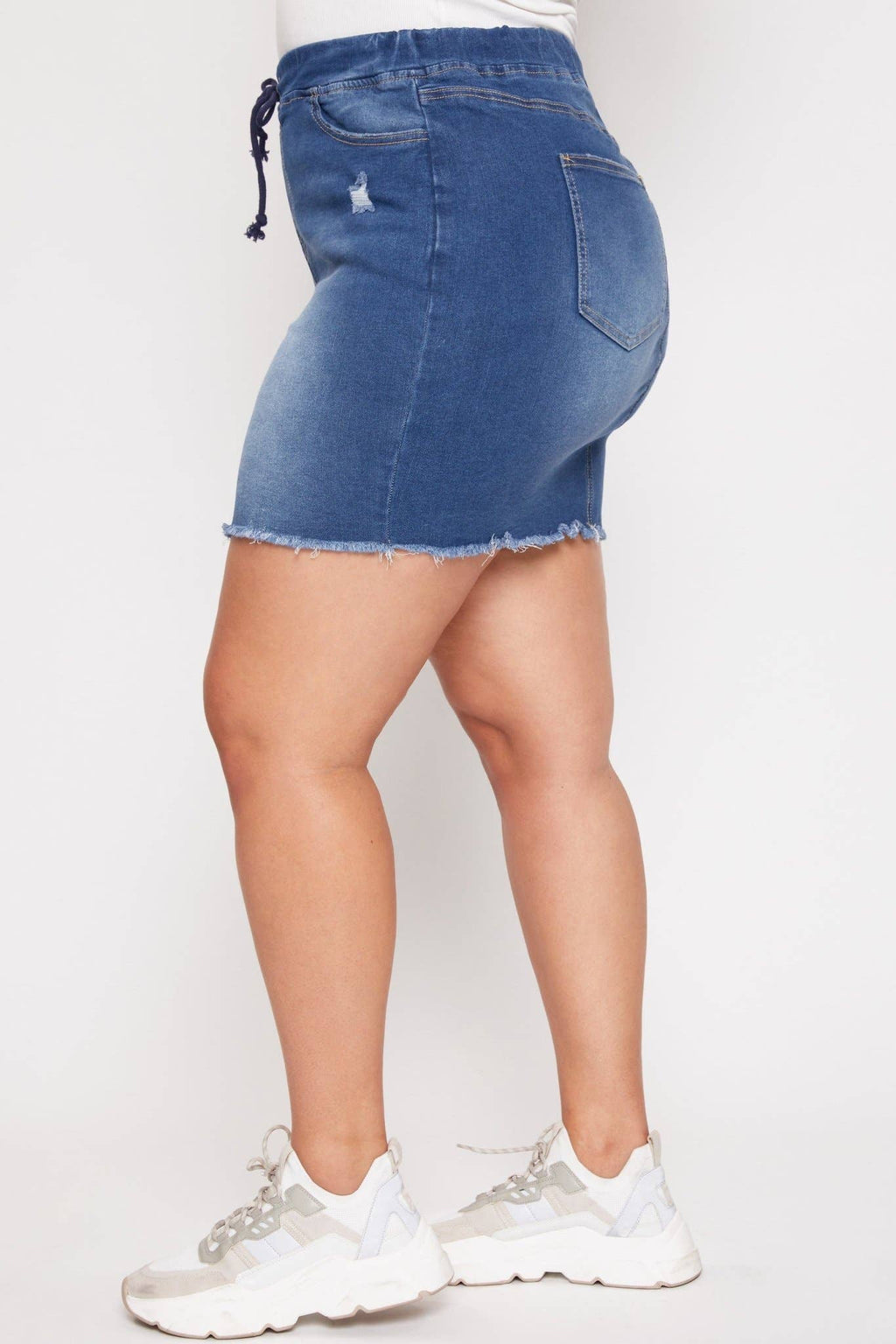 Plus Pull On Fray Hem Skirt / 1X-3X